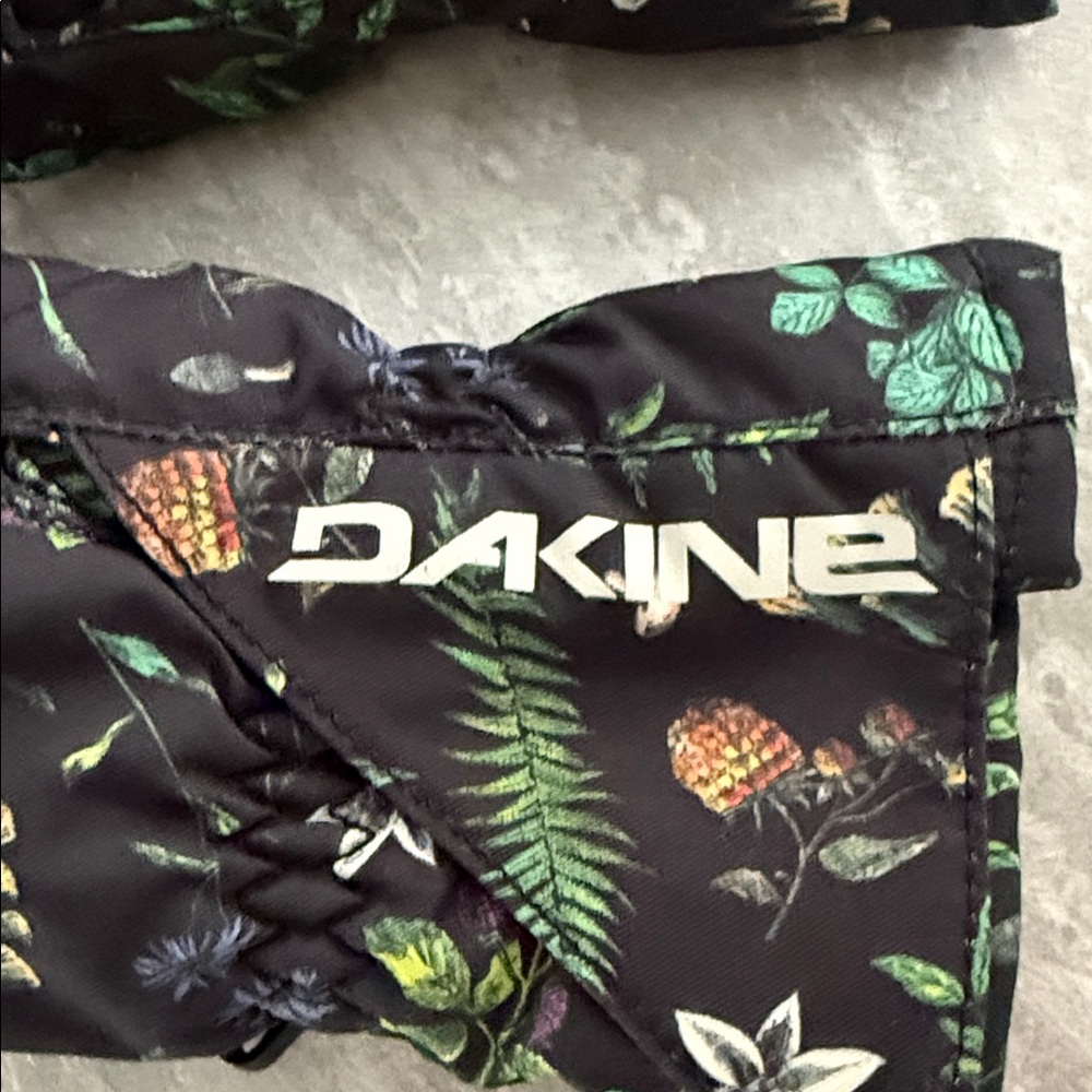 Dakine Black Floral Mittens Toddler 2-3 years - Picture 2 of 4
